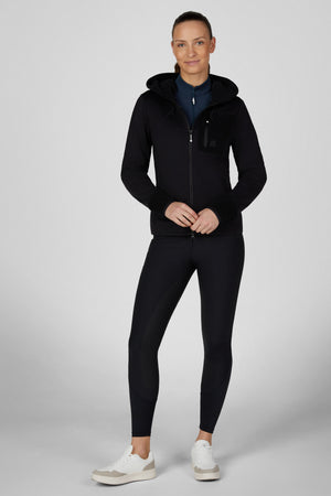 Pikeur THERMO FLEECE veste polaire, coloris noir, porté vue de face