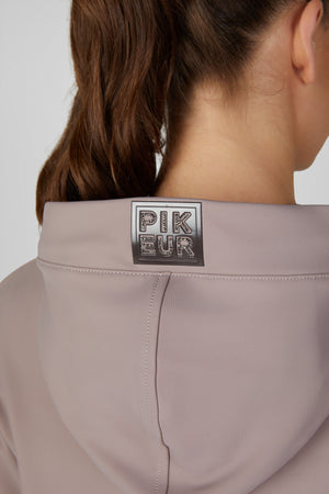 Pikeur PLUSHLUXE HOODY sweat d'équitation, coloris ash mauve, porté, détail