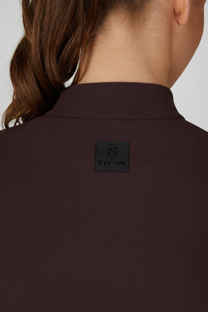 Pikeur ZIP RIP SHIRT polo de concours, coloris chocolate brown, porté, détail