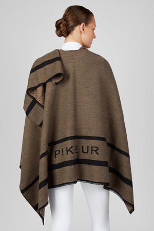 Pikeur CAPE cape imperméable, coloris mocha cream, porté vue de dos