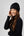 Pikeur BEANIE bonnet, coloris noir, porté vue de face