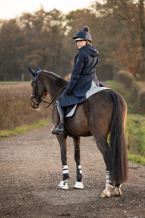 IT03571_lifestyle_amelielightwieghtridingcoat_navy_1