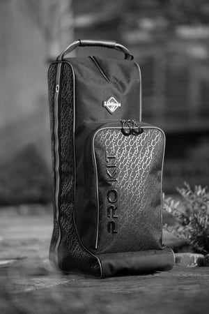 IT03768_lifestyle_probootandhatbag_black_2