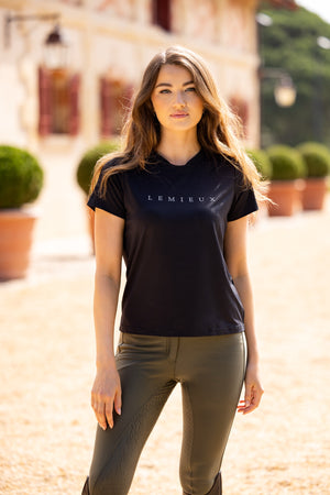 IT03950_lifestyle_sportst-shirt_black_4