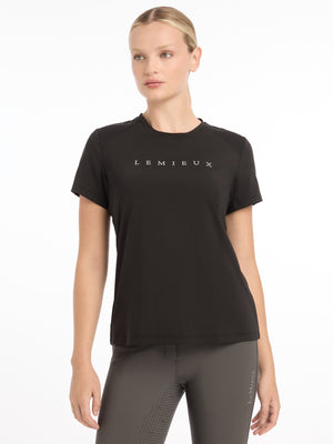 IT03950_studio_SportsT-Shirt_Black_0002