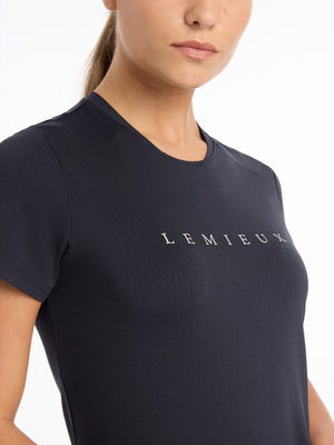 IT03951_studio_SportsT-Shirt_Navy_0002