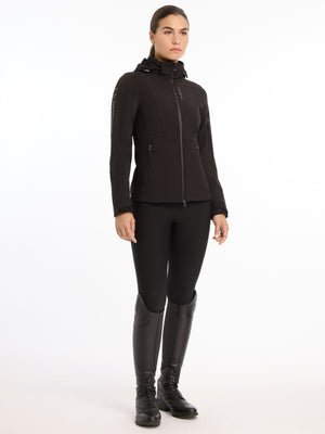 IT04075_studio_CelineSoftShellJacket_Black_0004