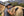 IT04315_lifestyle_closecontactglove_navy_2