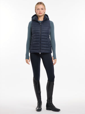 IT06620_studio_tillyhoodedpufferjacket_navy_0001