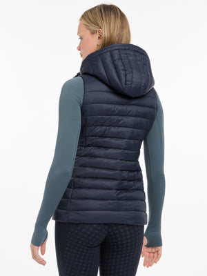 IT06620_studio_tillyhoodedpufferjacket_navy_0003