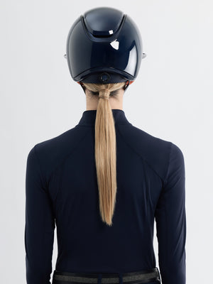 IT07986_lifestyle_vervglosscompetitionhelmet_navy_7