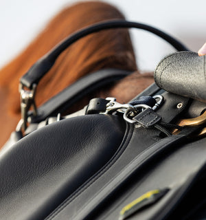 Collier de Chasse Horseware Micklem® avec Attache Martingale
