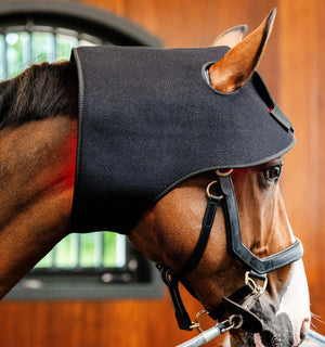 Bonnet de Luminothérapie LED Rouge Horseware® Poll Cap
