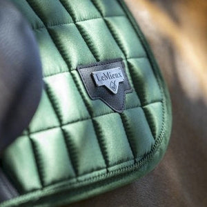 Le Mieux – Tapis LeMieux Loire Dressage Hunter Green | Sellerie Bucéphale
