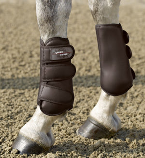 Eskadron – Guêtres de cross Eskadron Allround Noir Cheval Postérieurs | Sellerie Bucéphale