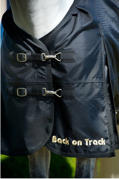 Back on Track – Couverture imperméable 1680D Back on Track Noir 145  | Sellerie Bucéphale