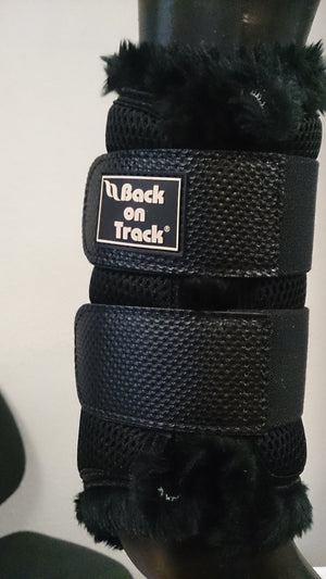 Back on Track – Guêtres fermées mouton Back on Track Noir XL  | Sellerie Bucéphale