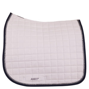 Anky – Tapis Anky C-Wear Braided Dressage Blanc bordure noire | Sellerie Bucéphale