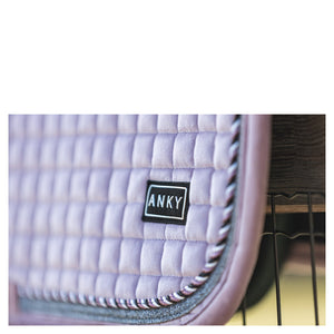 Tapis de dressage Anky Velvet Mauve Shadows détail  | Sellerie Bucéphale