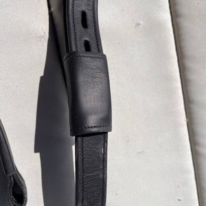 Étrivières en cuir noir Albion languette de protection | Sellerie Bucéphale