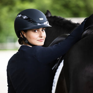 ABUS Pikeur – Casque AirLuxe SUPREME M Noir  | Sellerie Bucéphale